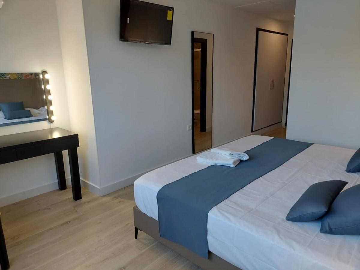 Hostal Garden Rous Paiporta Екстериор снимка
