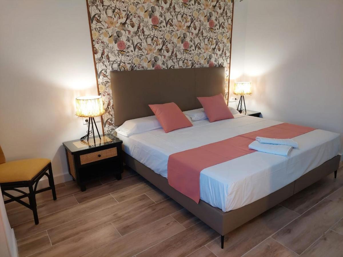 Hostal Garden Rous Paiporta Екстериор снимка