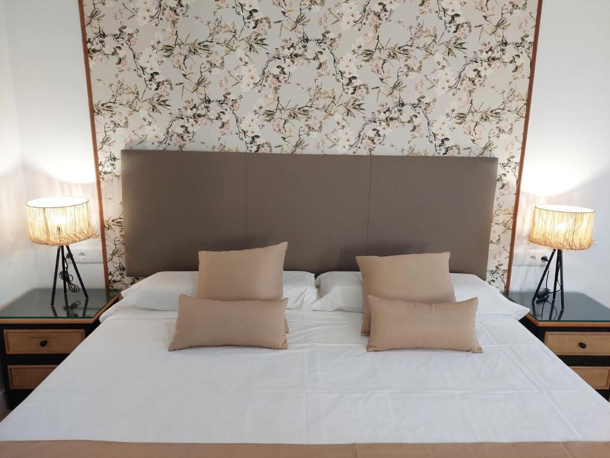 Hostal Garden Rous Paiporta Екстериор снимка