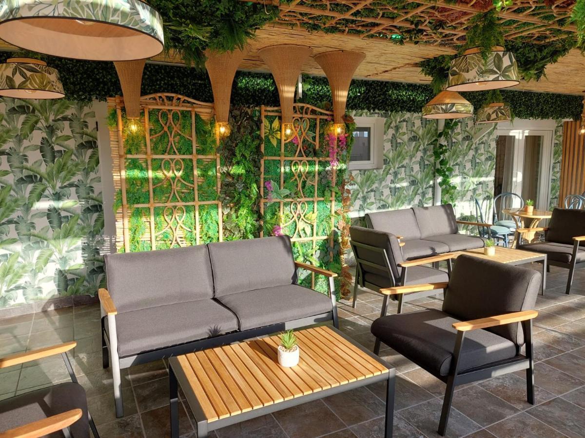 Hostal Garden Rous Paiporta Екстериор снимка