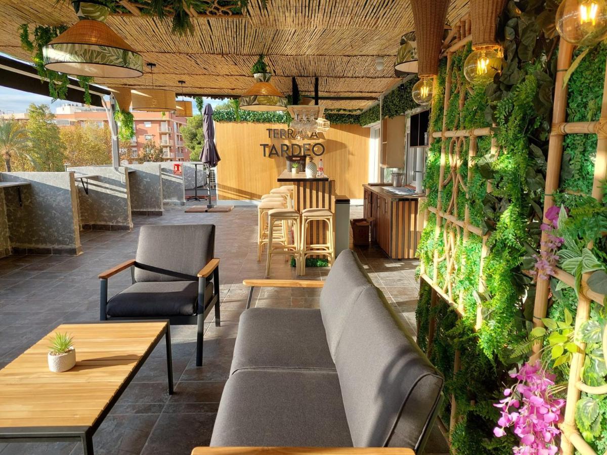 Hostal Garden Rous Paiporta Екстериор снимка