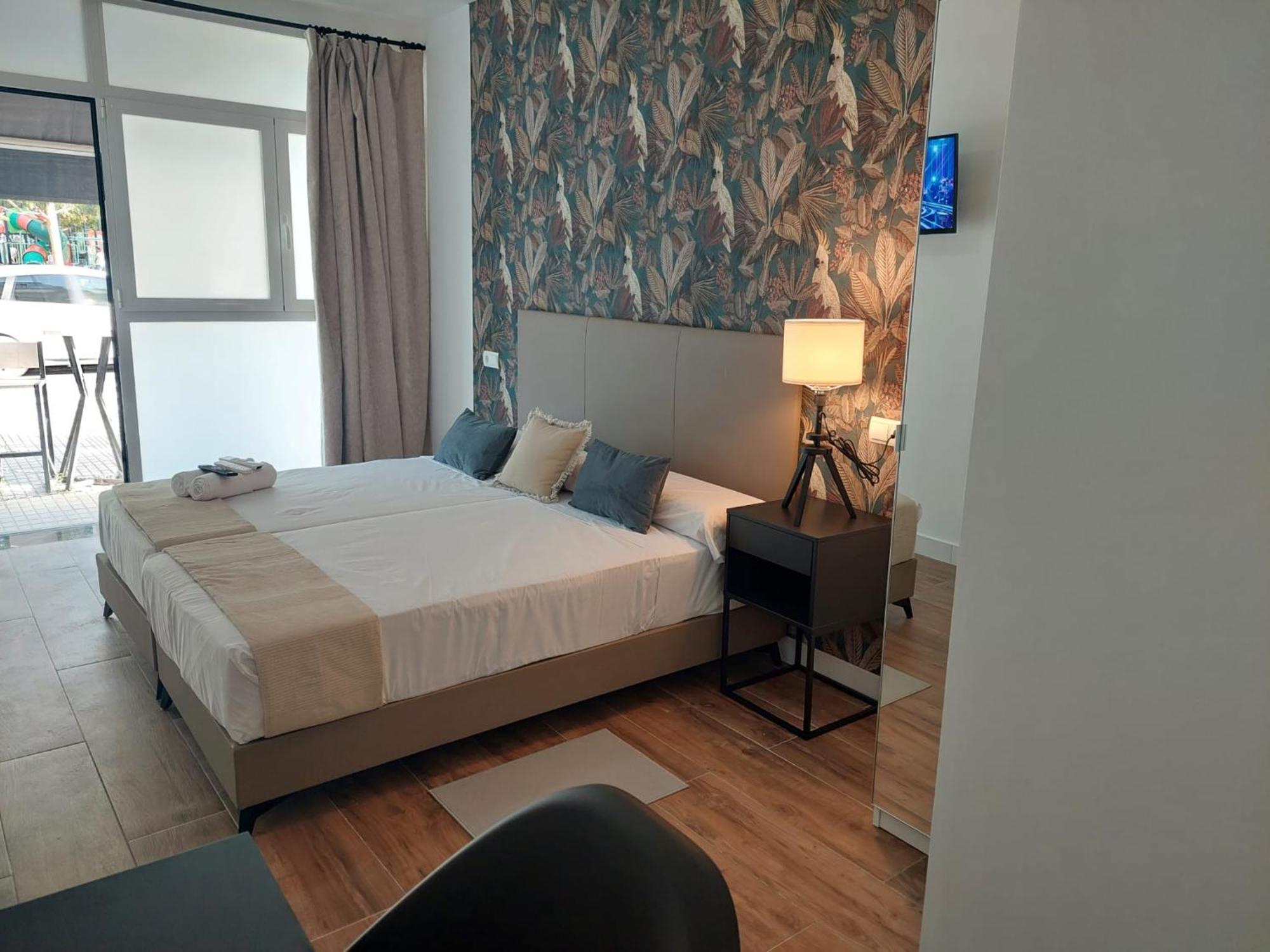 Hostal Garden Rous Paiporta Екстериор снимка